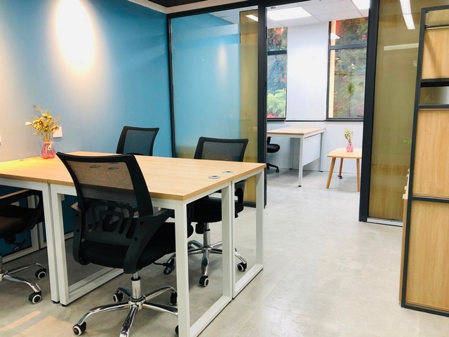 5mm厚亚克力面板加工